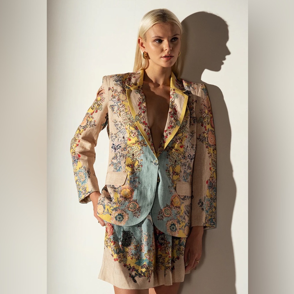 Ranna Gill Linen Floral Blazer
